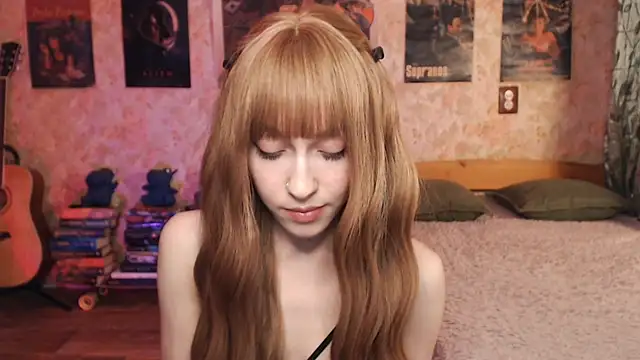 Friendly Ellie online show from November 8, 1:14 pm