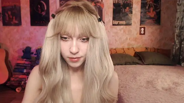 Friendly Ellie online show from March 19, 11:14 pm