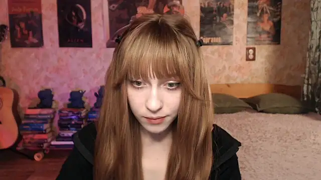 Friendly Ellie online show from March 10, 11:20 pm