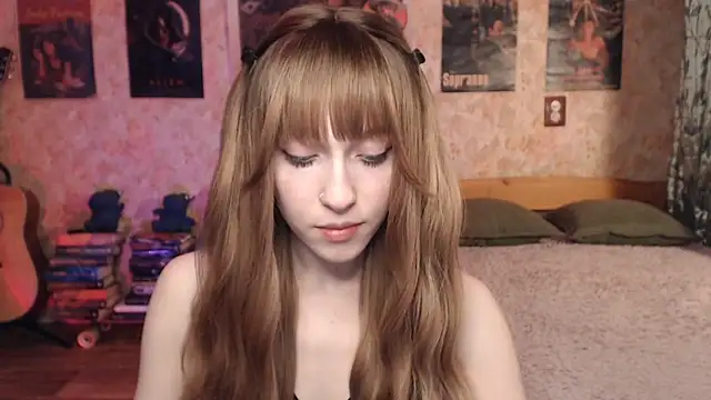 Friendly Ellie online show from February 7, 1:19 pm