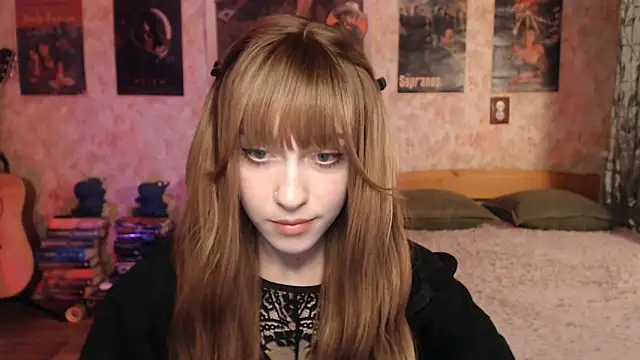 Friendly Ellie online show from March 19, 11:16 pm