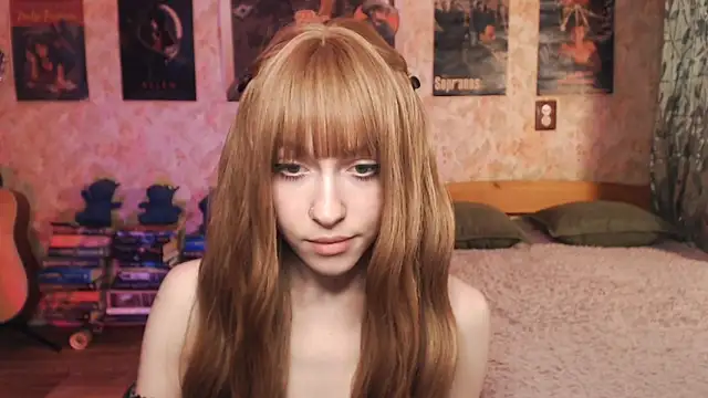 Friendly Ellie online show from October 21, 11:15 pm