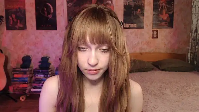 Friendly Ellie online show from April 14, 11:21 pm