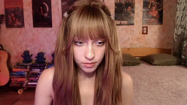 Snapshot of Friendly_Ellie chatting on July 15, 12:17 am Friendly Ellie online show from July 15, 12:17 am