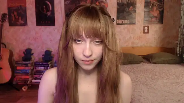 Friendly Ellie online show from April 19, 12:22 am