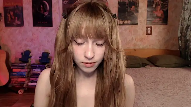 Friendly Ellie online show from May 17, 11:16 pm