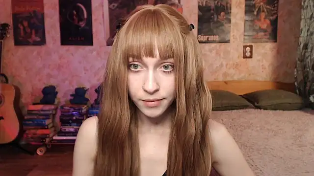 Friendly Ellie online show from January 14, 1:42 am