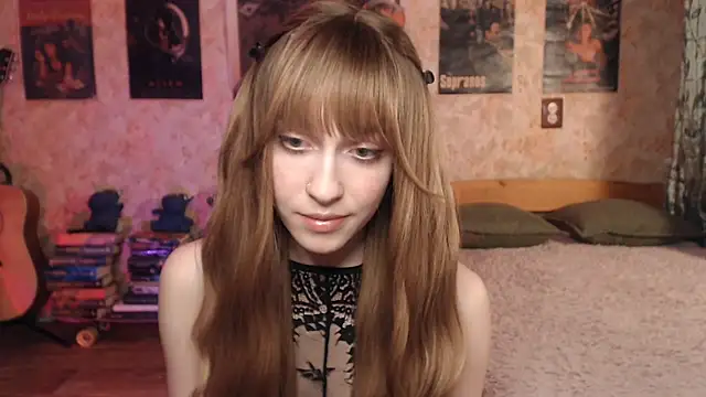 Friendly Ellie online show from March 3, 1:18 pm