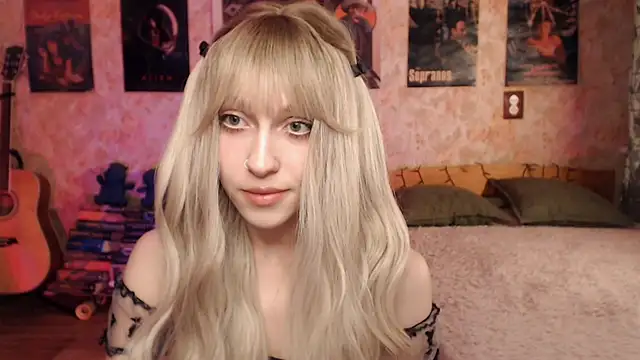 Friendly Ellie online show from March 17, 11:13 pm