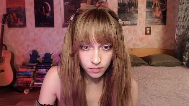 Snapshot of Friendly_Ellie chatting on July 8, 2:24 am Friendly Ellie online show from July 8, 2:24 am
