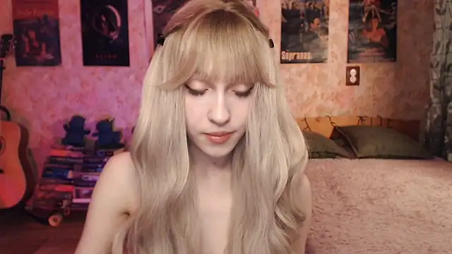 Friendly Ellie online show from March 2, 12:20 am