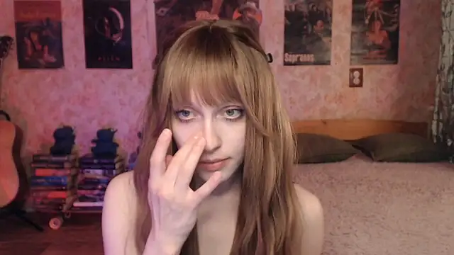 Friendly Ellie online show from April 10, 2:13 pm