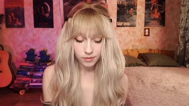 Friendly Ellie online show from March 5, 12:16 am