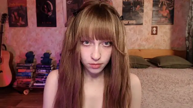 Friendly Ellie online show from June 4, 12:15 am