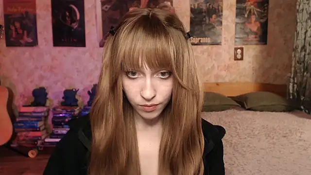 Friendly Ellie online show from March 12, 2:10 pm