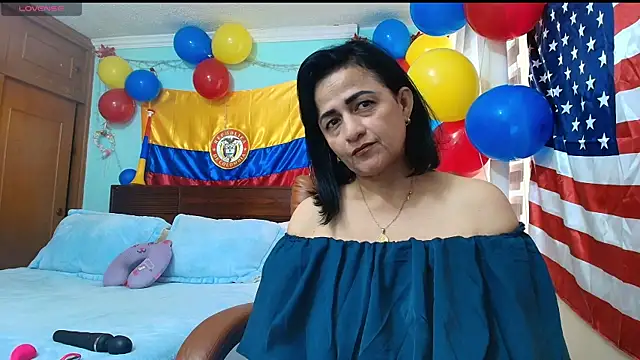 Snapshot of ISABEEL_SOFIA01 chatting on June 25, 3:17 pm ISABEEL SOFIA01 online show from June 25, 3:17 pm