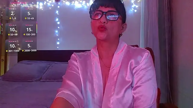 ISABEEL SOFIA01 online show from February 8, 9:29 am