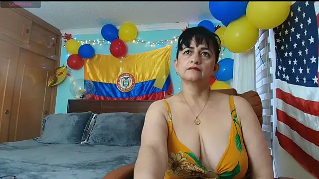 Snapshot of ISABEEL_SOFIA01 chatting on July 10, 11:54 am ISABEEL SOFIA01 online show from July 10, 11:54 am