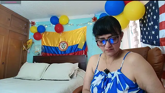 Snapshot of ISABEEL_SOFIA01 chatting on July 14, 8:04 pm ISABEEL SOFIA01 online show from July 14, 8:04 pm