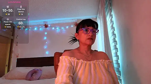 ISABEEL SOFIA01 online show from February 27, 2:39 pm