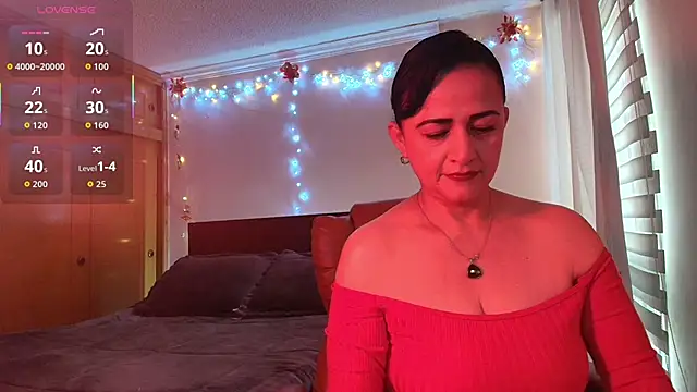 ISABEEL SOFIA01 online show from March 14, 12:00 pm