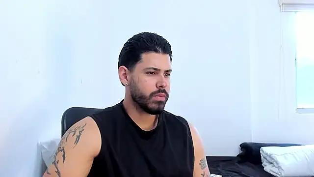 Justyn Torres online show from November 25, 11:54 am