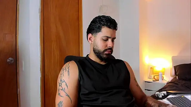 Justyn Torres online show from March 18, 3:24 pm