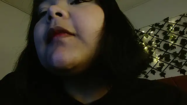 Snapshot of sexychubby___ chatting on March 21, 5:43 am sexychubby    online show from March 21, 5:43 am