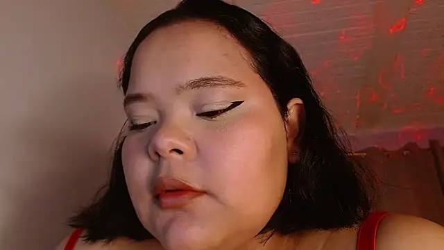 sexychubby    online show from March 24, 5:02 pm
