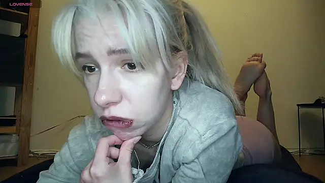 cruellagoth666 online show from April 8, 3:57 pm