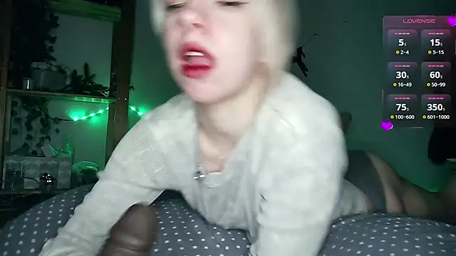 Snapshot of cruellagoth666 chatting on February 12, 4:55 pm cruellagoth666 online show from February 12, 4:55 pm
