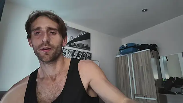 lukegunn online show from November 23, 2:43 am