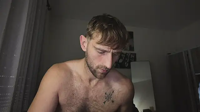 lukegunn online show from February 5, 11:55 pm