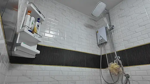 lukegunn online show from September 27, 10:27 pm