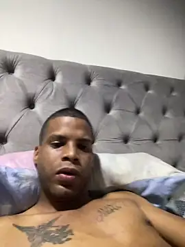 XWillianSmithX online show from February 8, 7:06 am