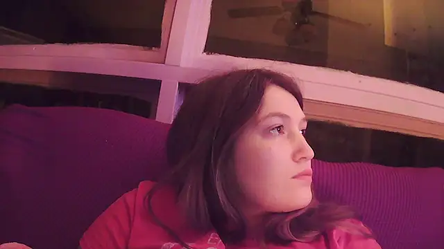 Angelk43 online show from February 18, 7:06 am