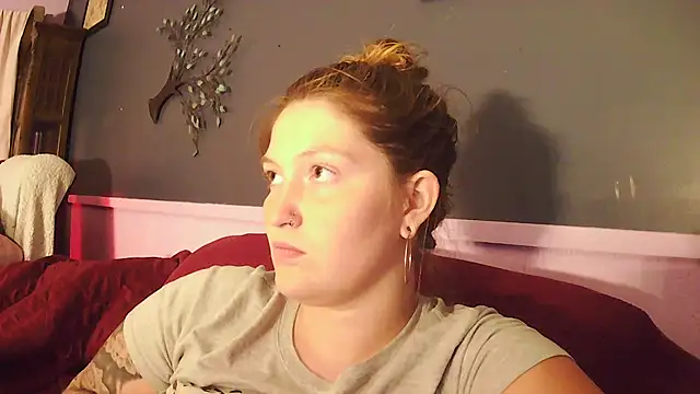 Snapshot of Angelk43 chatting on July 5, 4:30 am Angelk43 online show from July 5, 4:30 am