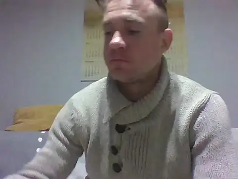 Snapshot of aroj95 chatting on February 1, 5:49 am aroj95 online show from February 1, 5:49 am