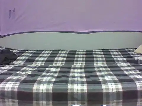 Snapshot of aroj95 chatting on December 23, 12:33 am aroj95 online show from December 23, 12:33 am