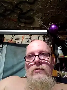 Kevinmc1d online show from October 18, 3:58 pm