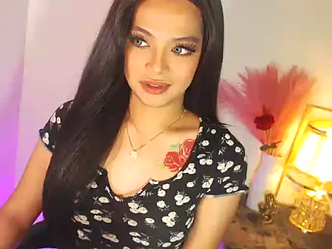 Snapshot of MajesticKitana chatting on October 23, 4:11 am MajesticKitana online show from October 23, 4:11 am