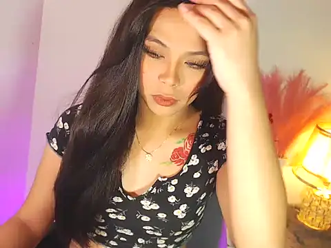 Snapshot of MajesticKitana chatting on November 5, 4:37 am MajesticKitana online show from November 5, 4:37 am