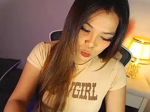 MajesticKitana online show from March 5, 4:09 am