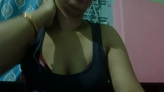 Snapshot of AVNI09- chatting on July 11, 10:37 am AVNI09- online show from July 11, 10:37 am