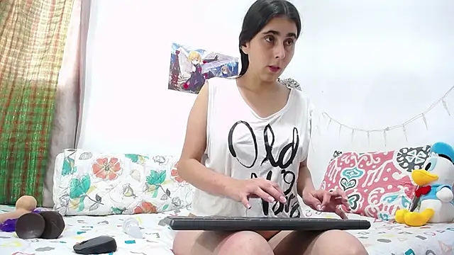 camila camila online show from February 5, 1:51 pm