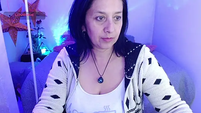 camilalatti online show from January 16, 12:03 am