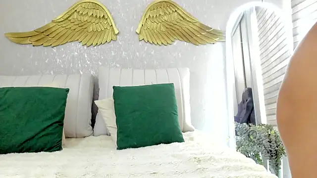 Snapshot of EmmaFerrary chatting on July 12, 5:58 pm EmmaFerrary online show from July 12, 5:58 pm