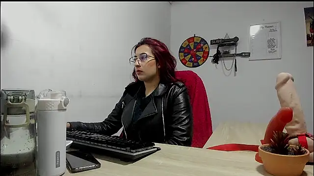Snapshot of Scarlett_Sen chatting on March 14, 1:24 pm Scarlett Sen online show from March 14, 1:24 pm