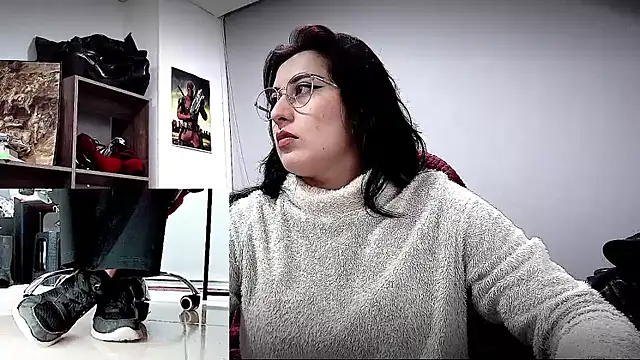 Scarlett Sen online show from February 26, 1:33 pm