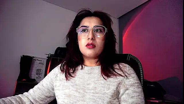 Snapshot of Scarlett_Sen chatting on September 12, 1:11 pm Scarlett Sen online show from September 12, 1:11 pm